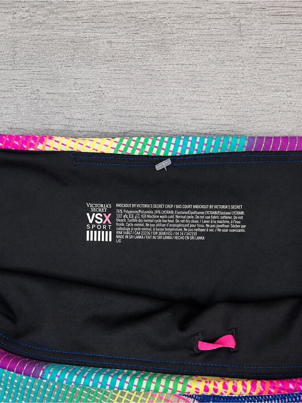 Sport Victoria’s Secret Knockout Crop Leggings L/G Colorful Geometric Print - Picture 4 of 4
